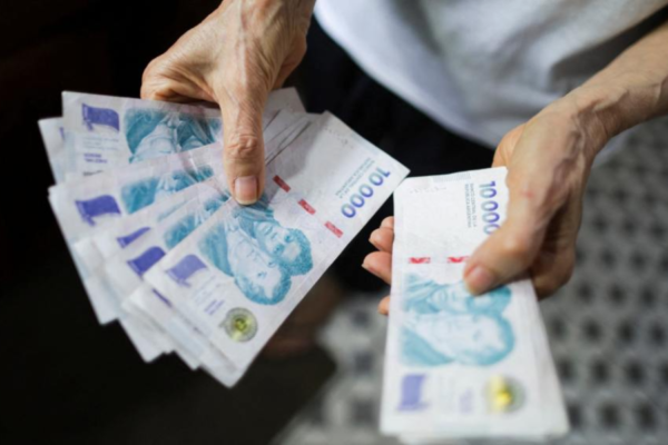Un estudio de la UBA y el Conicet advierte que el salario mínimo perdió más poder adquisitivo que en 2001