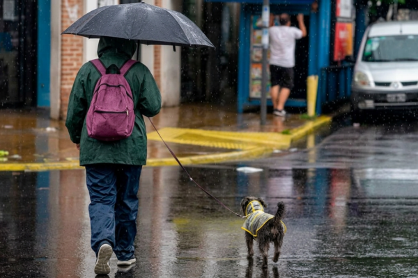 Alerta amarilla por tormentas fuertes en Corrientes: hasta cuándo se esperan lluvias intensas