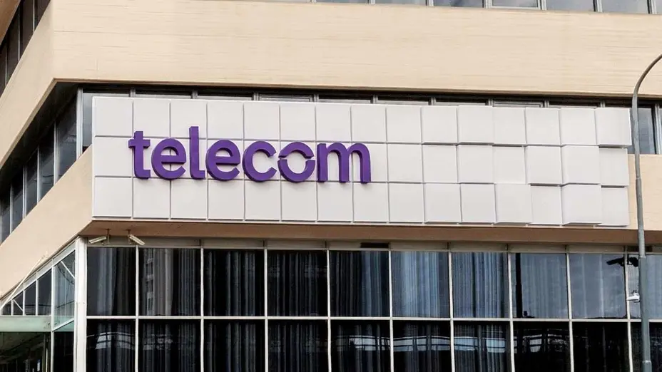 El Gobierno aprobó la compra de Telefónica por Telecom, pero exigió ceder 6 millones de clientes