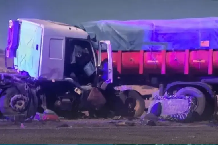 Tragedia en la Ruta 52: un camionero murió tras un choque frontal en Salta