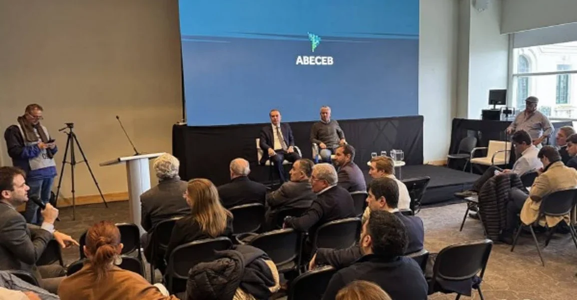 Productores tabacaleros reclaman medidas para frenar la evasión fiscal y recuperar USD 1.000 millones