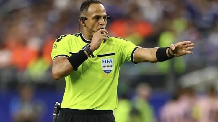 La FIFA confirmó a Ismail Elfath como árbitro de Argentina-Inglaterra por la semifinal del Mundial 2026