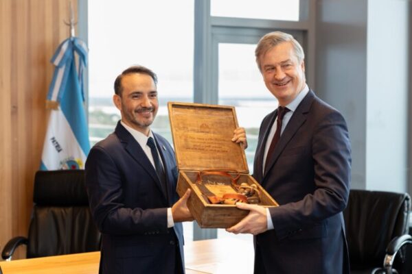 Juan Pablo Valdés recibió al embajador de la Unión Europea y promovió oportunidades de inversión en Corrientes