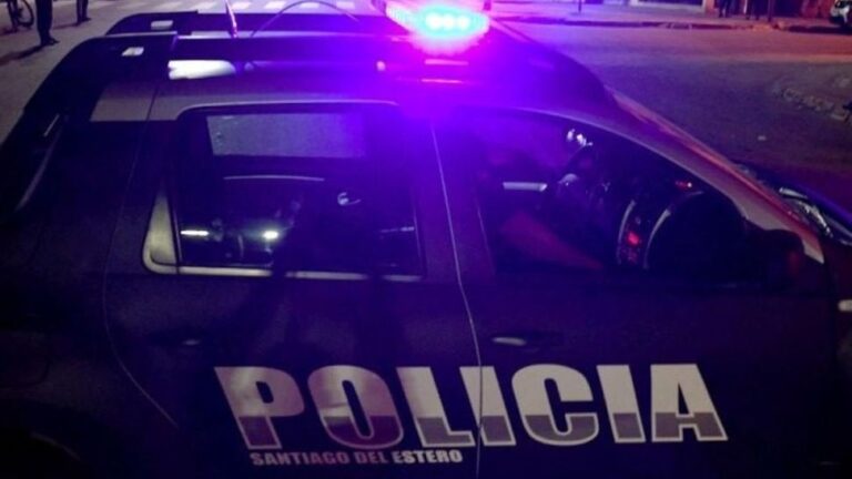Una mujer escapó por una ventana tras ser golpeada y amenazada con un arma en Santiago del Estero
