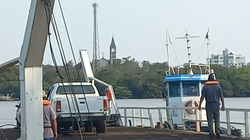Corrientes: El Puerto de Alvear volvió a operar y se reactivó el cruce con Brasil