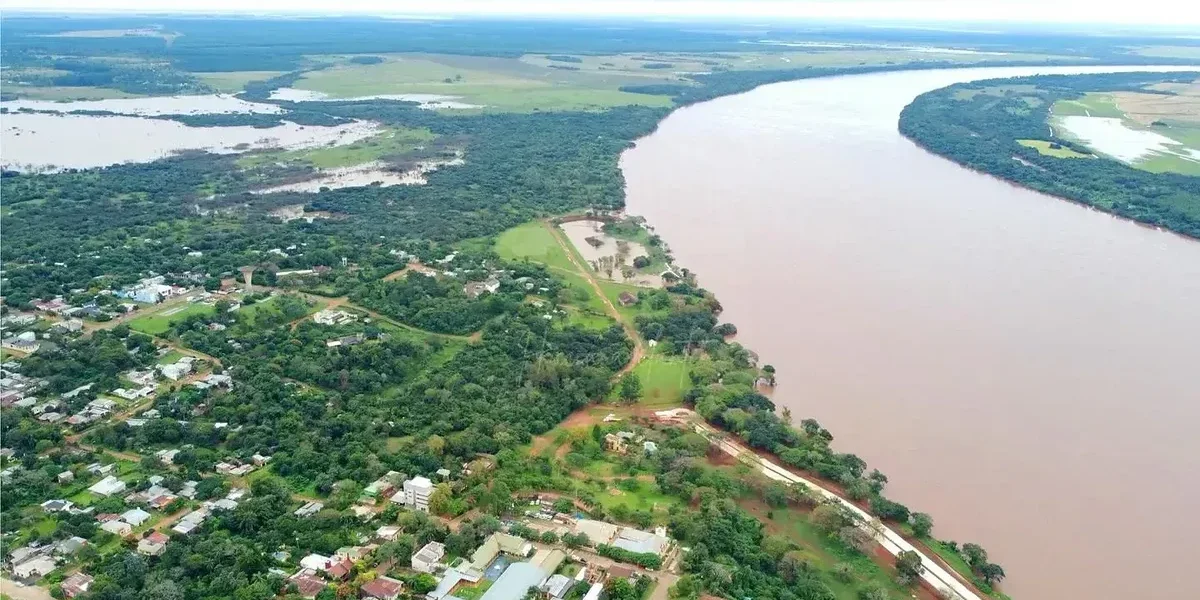 Corrientes: Prefectura alertó por la crecida extraordinaria del río Uruguay y el riesgo para embarcaciones
