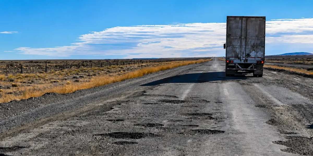 El estado de las rutas nacionales gana peso en la negociación entre Milei y los gobernadores