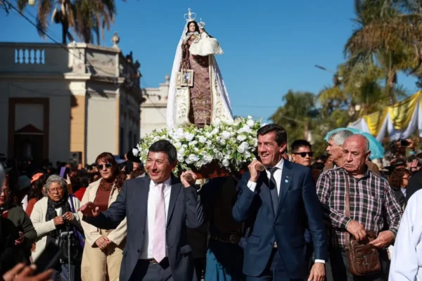 El Carmen, Jujuy, renovó su devoción por la Virgen del Carmen con una multitudinaria celebración
