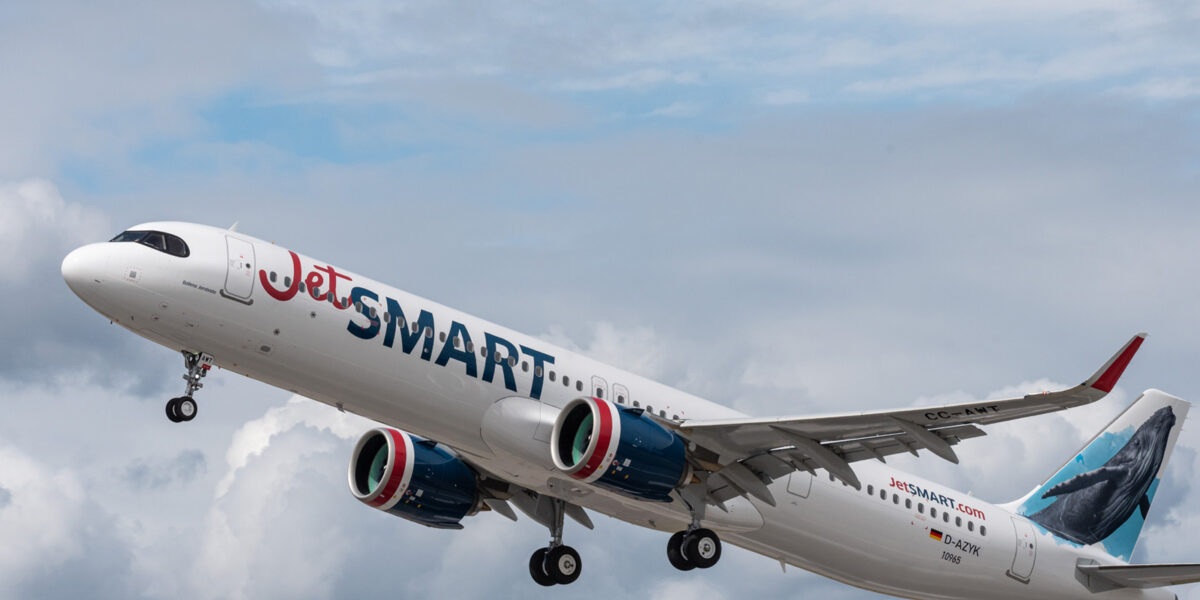 Los pasajeros de JetSMART podrán hacer videollamadas y trabajar en vuelo con Starlink
