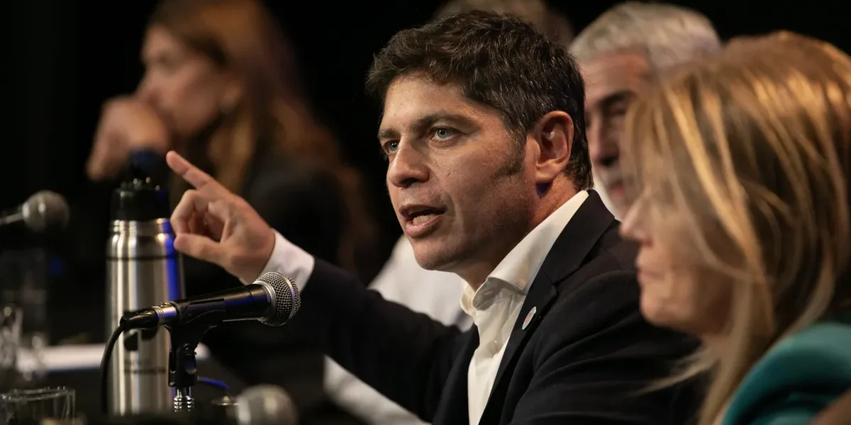 Kicillof acusó a Milei de retener fondos provinciales como “herramienta de extorsión política”