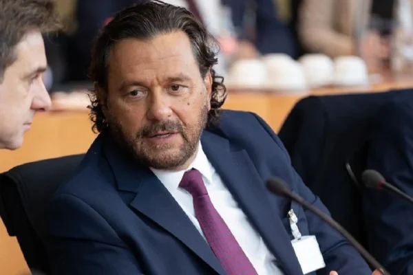 Sáenz afianza su influencia en el PJ de Salta y busca extenderla a Jujuy, donde la interna quedó suspendida