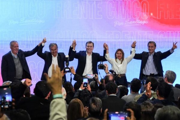 Gerardo Zamora logró un triunfo contundente en las 26 intendencias de Santiago del Estero