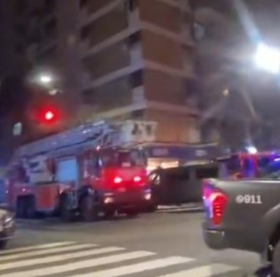 Recoleta: la Policía ingresó por una ventana del piso 14 para controlar a dos hombres atrincherados