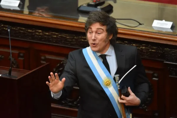 Renunció el director de la Oficina de Presupuesto del Congreso a días del debate por las cuentas de 2027