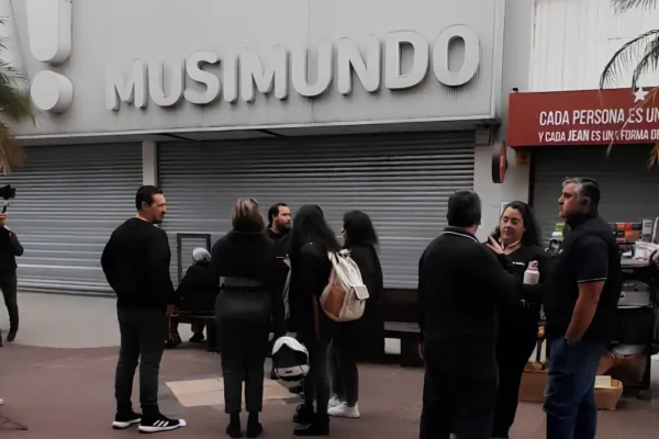 Musimundo cerró locales en Misiones, Corrientes, Chaco y Formosa y hay incertidumbre por los empleos
