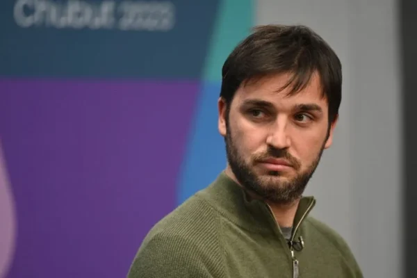 Un juez ordenó reforzar con carne roja las viandas de presos en Chubut y el gobernador Ignacio Torres advirtió que no va a acatar la medida