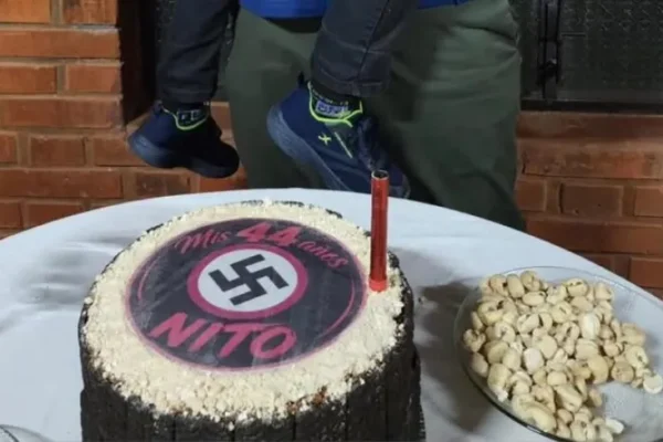 Investigan en Misiones la difusión de fotos con simbología nazi en un cumpleaños