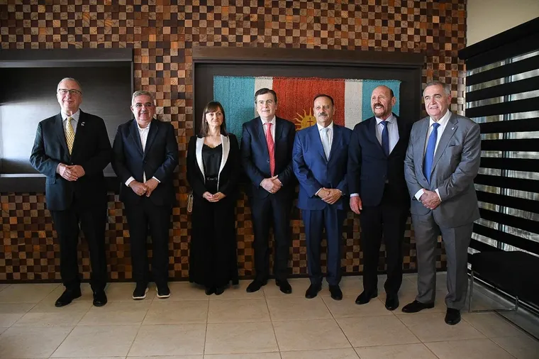 Gobernadores del Norte Grande se reúnen en Posadas con reclamos fiscales, tarifas y obra pública en agenda