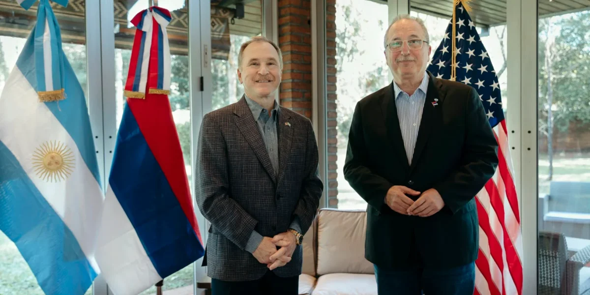 El embajador de Estados Unidos visitó Misiones y se reunió con Passalacqua por seguridad e inversiones
