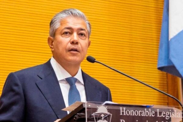 El gobernador de Neuquén denunció sobrecostos en el transporte del gas de Neuquén a Chile y apuntó contra una multinacional
