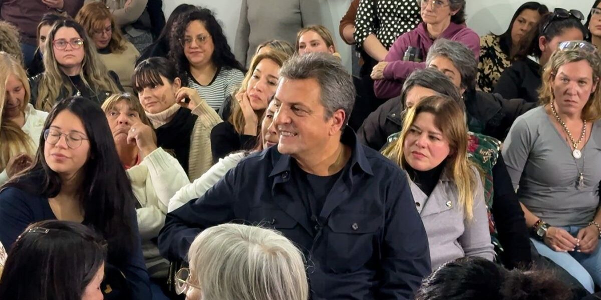 Massa reapareció en la escena nacional y crecen las especulaciones sobre una candidatura en 2027