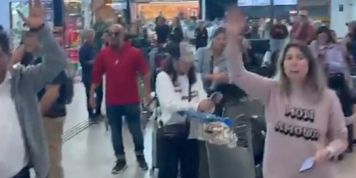 Más de 400 pasajeros siguen varados en Brasil tras un aterrizaje de emergencia: La aerolínea confirmó cuándo retomarán el vuelo