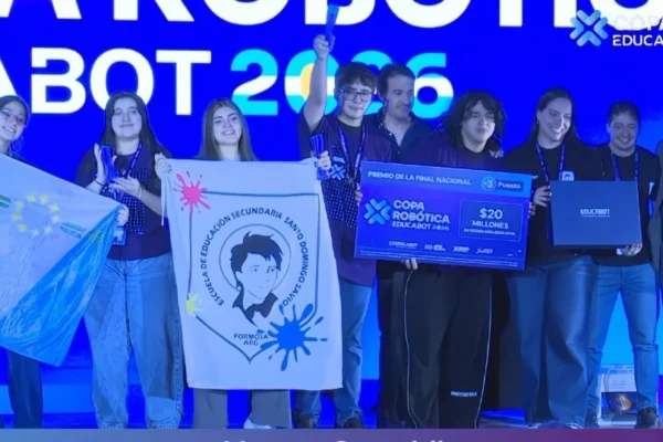 Formosa subió al podio nacional de la Copa Robótica con estudiantes de la Santo Domingo Savio