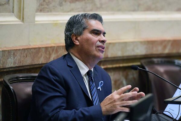 De Chaco al Congreso: el peronismo retoma el proyecto de “Ficha Sana” elaborado por Capitanich