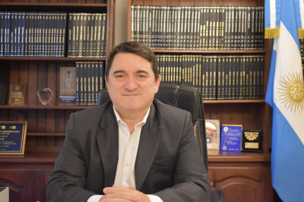 El gobierno nacional designó al médico misionero Richard Malán al frente del Incucai