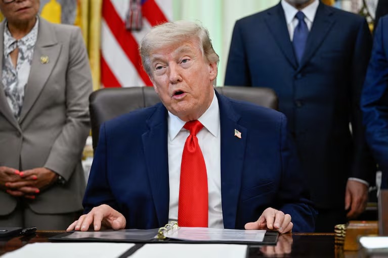 Trump volvió a hablar de Malvinas y puso en duda que Reino Unido pueda defender hoy las islas