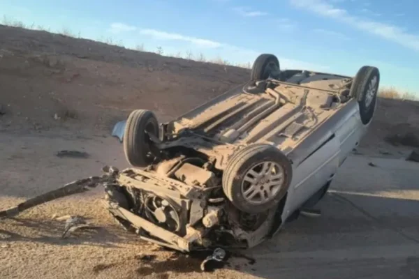 Tres muertos y tres heridos tras el vuelco de una camioneta sobre la Ruta 40: el conductor tenía alcohol en sangre