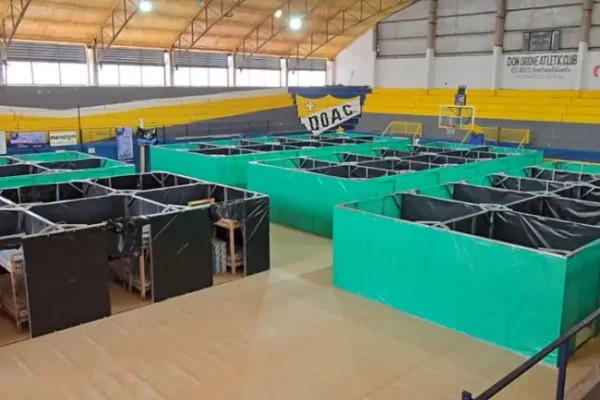 Chaco: acondicionaron el club Don Orione para recibir a familias afectadas por la creciente