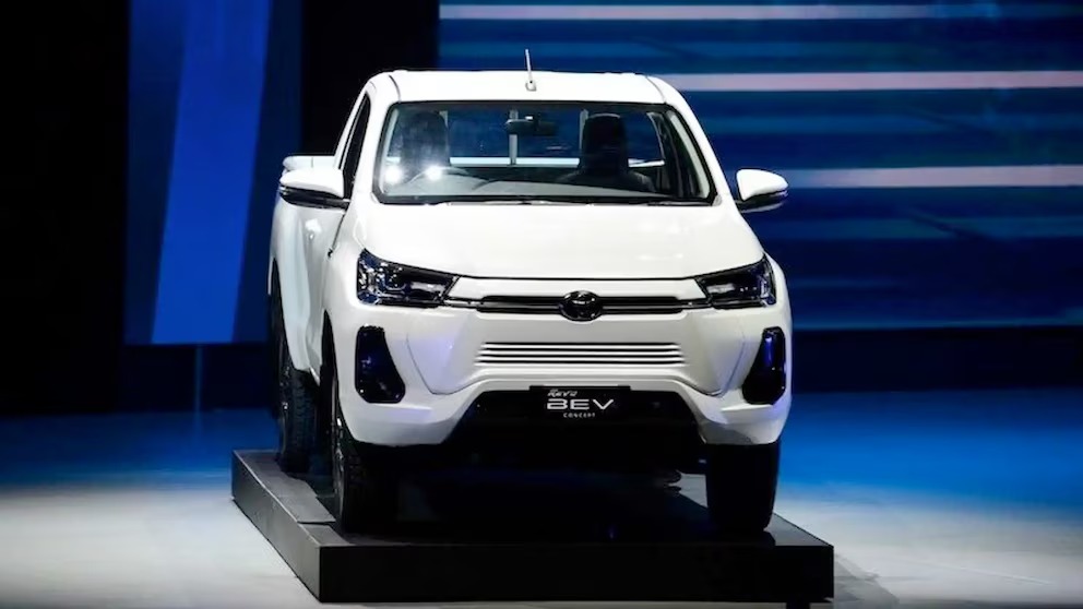 El Gobierno aprobó una inversión de Toyota por USD 1.341 millones para fabricar vehículos eléctricos en Argentina