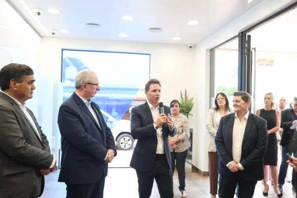El presidente del Banco Macro, Jorge Brito, advirtió por la crisis del comercio y la industria: “No la están pasando bien”
