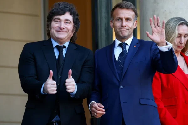 Milei se reunió con Macron en París y puso el foco en inversiones y desarrollo de inteligencia artificial