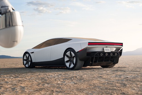 Tesla presentó un Roadster con tecnología de SpaceX capaz de saltar y maniobrar en el aire