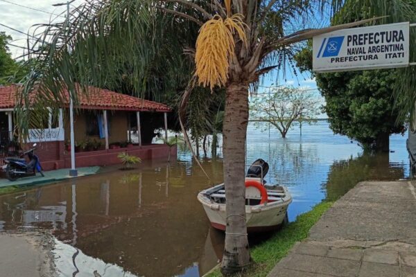 Corrientes: 400 personas permanecen en centros de evacuados por la crecida del Paraná