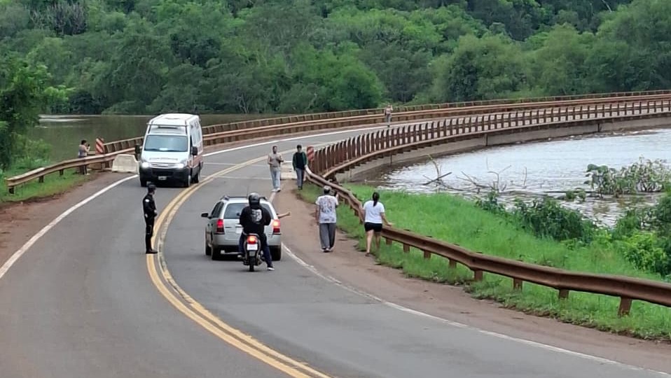 Misiones: reabrieron parcialmente dos puentes de la Ruta 12 tras la bajante de los arroyos